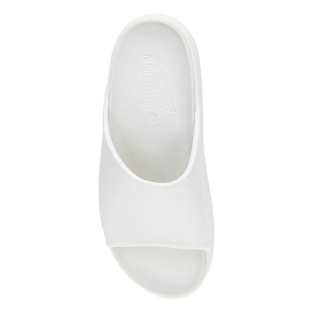  Devyn White Molded