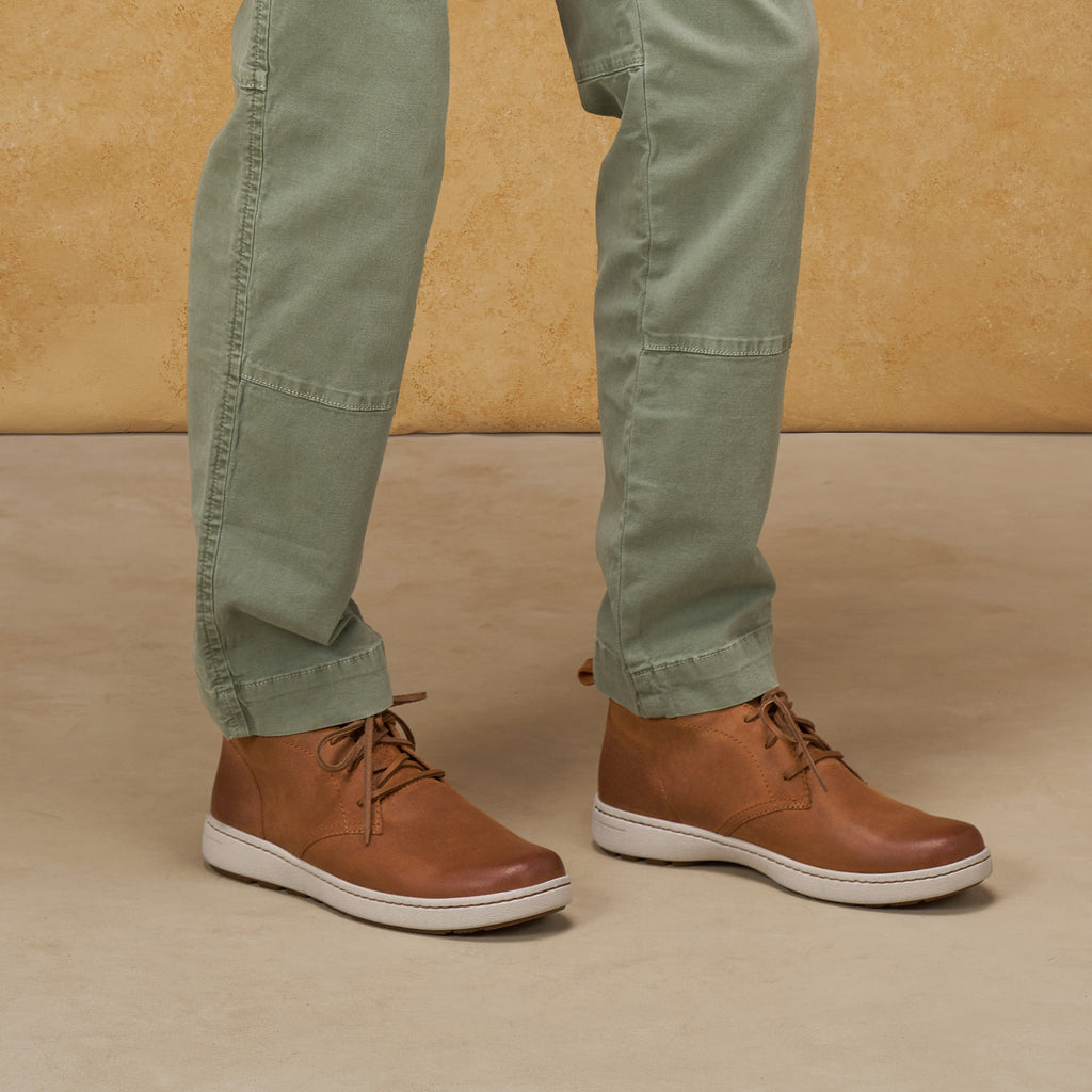 Dansko Tony Tan Burnished Suede