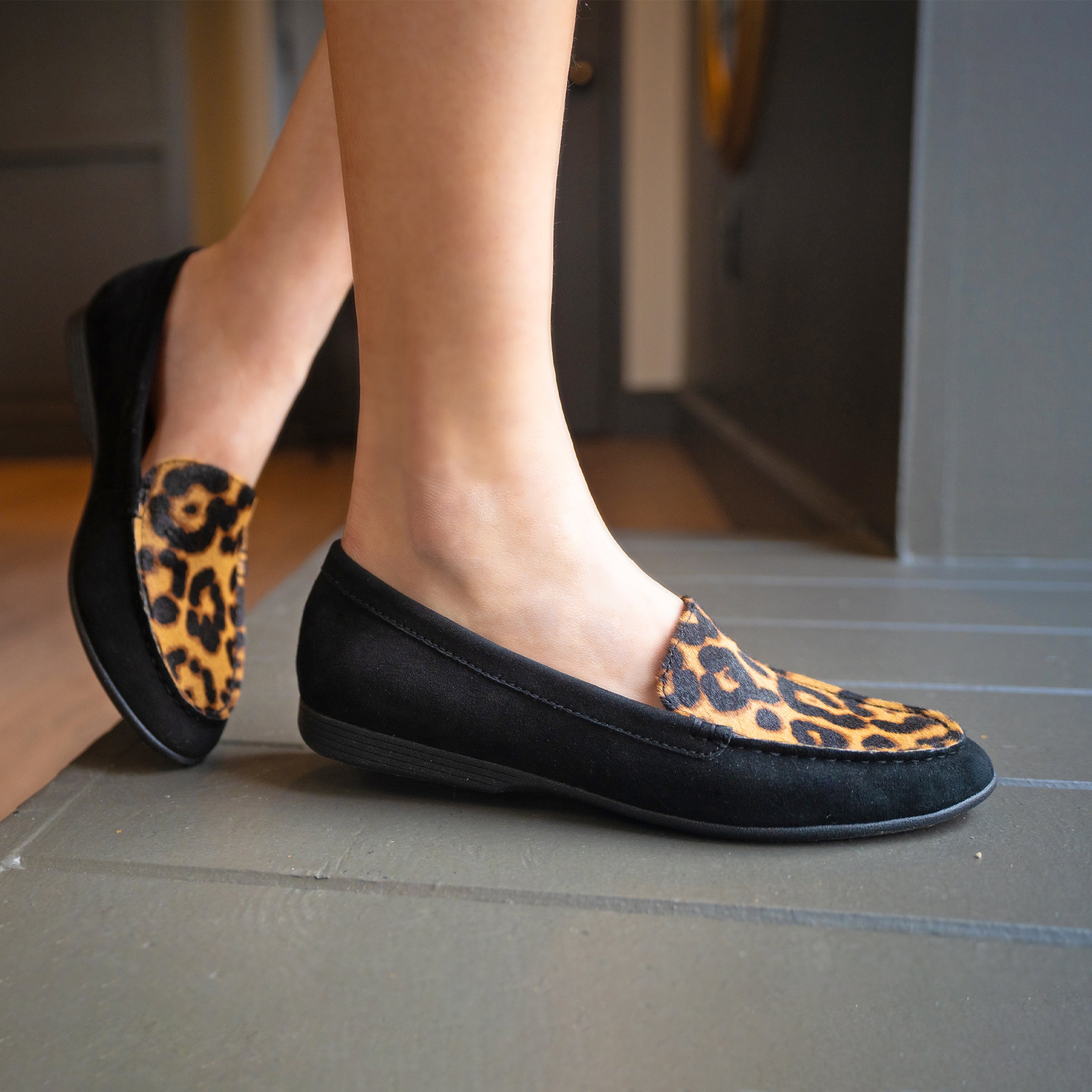 Dansko Lorri Black/Leopard Suede