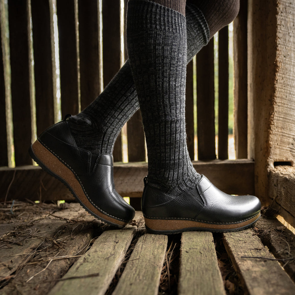 Dansko Meara Black Waxy Milled