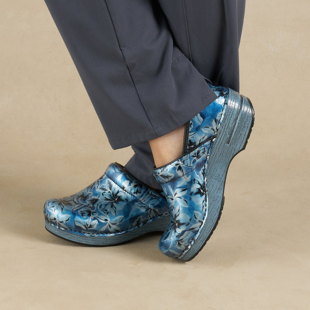 Dansko Professional Blue Vine Patent