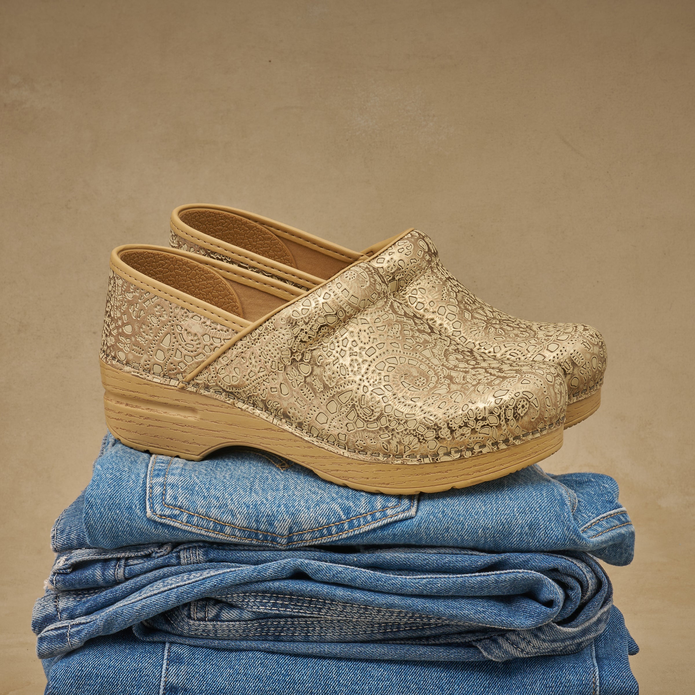 Dansko Professional Lacy Leather
