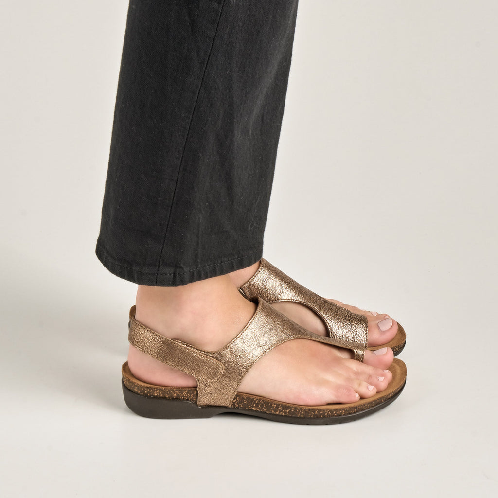 Dansko Reece Bronze Metallic