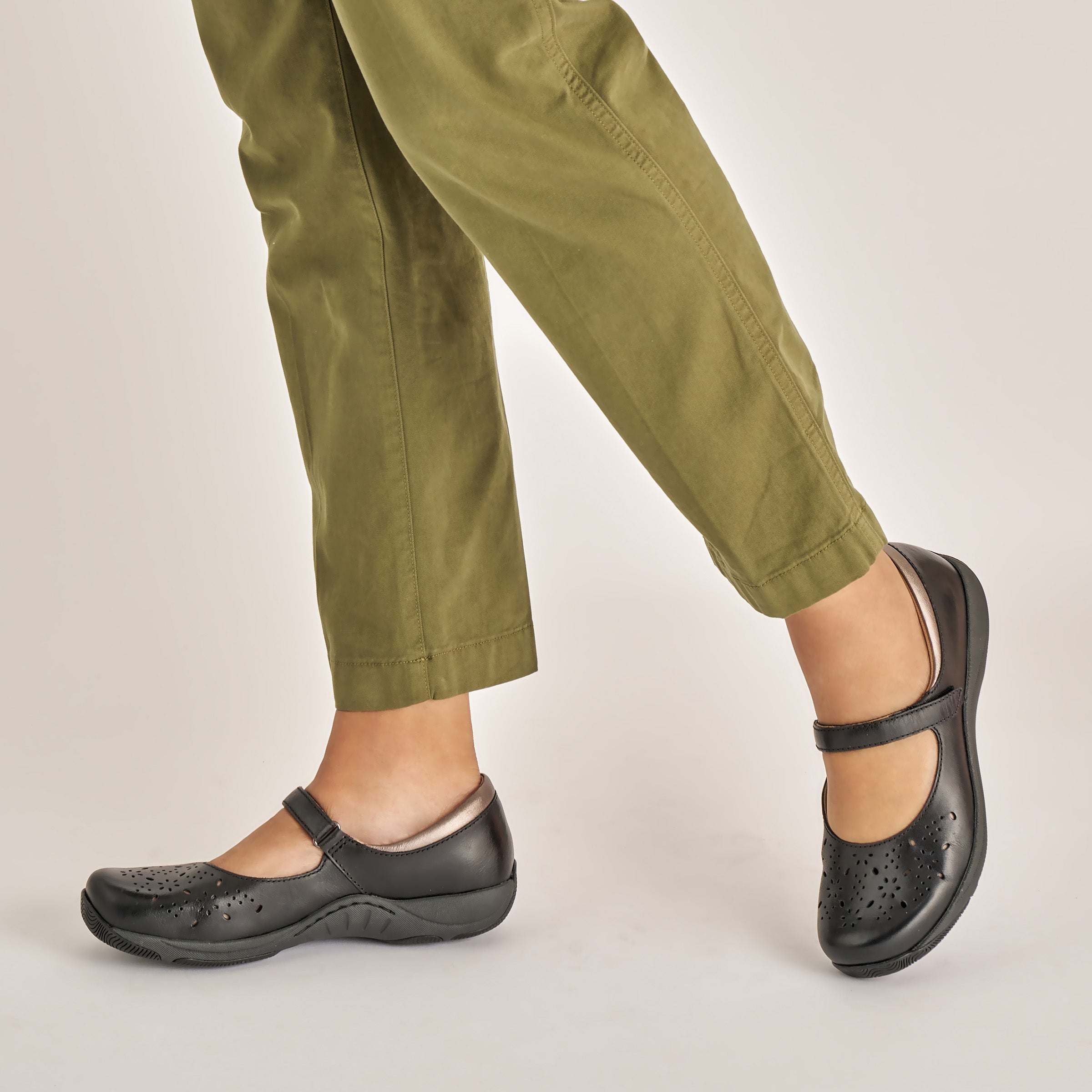 Dansko Stacy Black Waxy Burnished