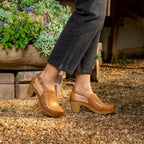 Dansko Sassy Tan Milled Burnished